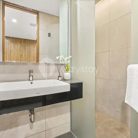 Savya Aparthotel By Kozystay - Bandung City Exterior photo
